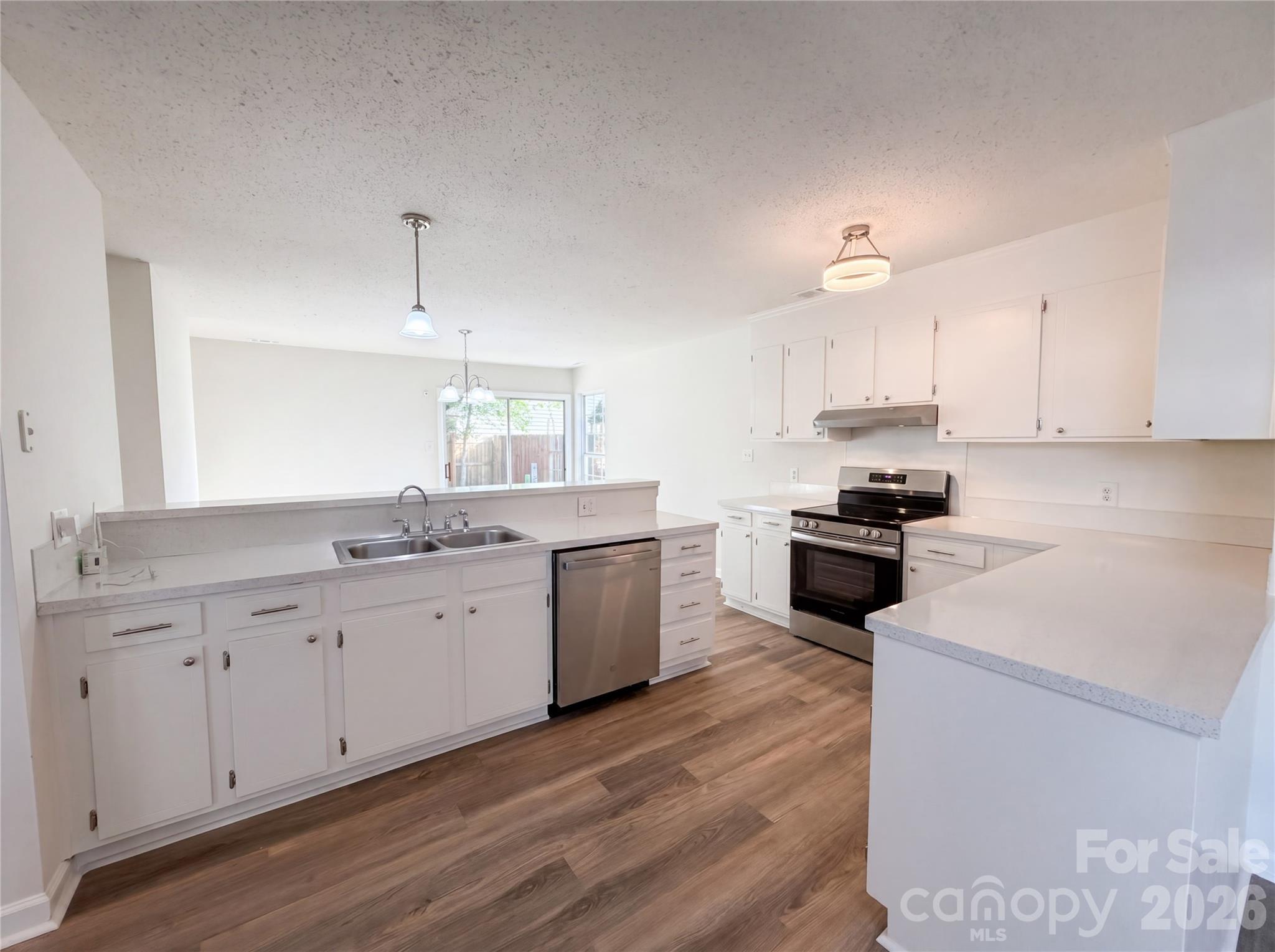 1667 Crestdale Road — Rock Hill