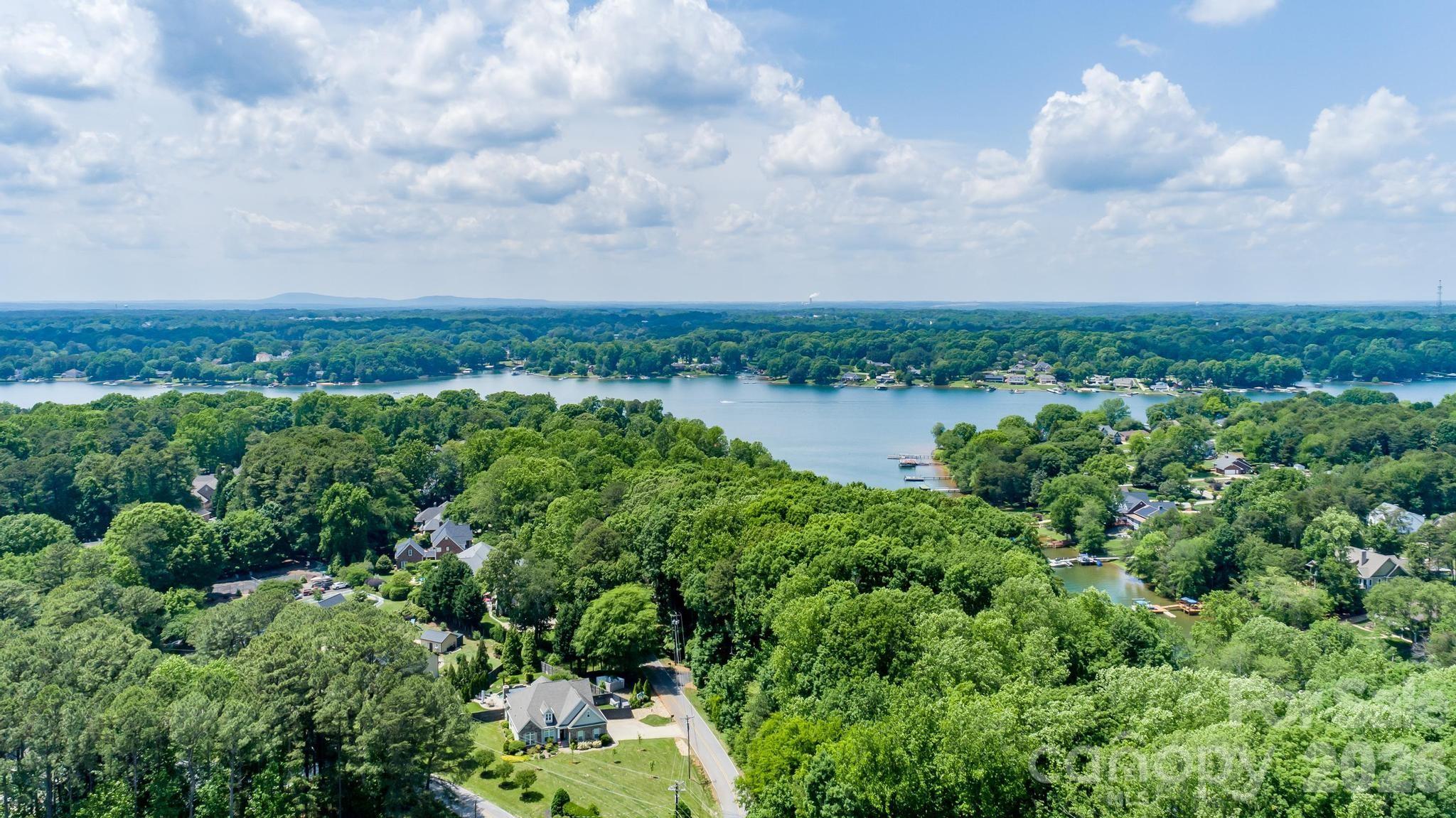 107 Monterey Drive — Mooresville