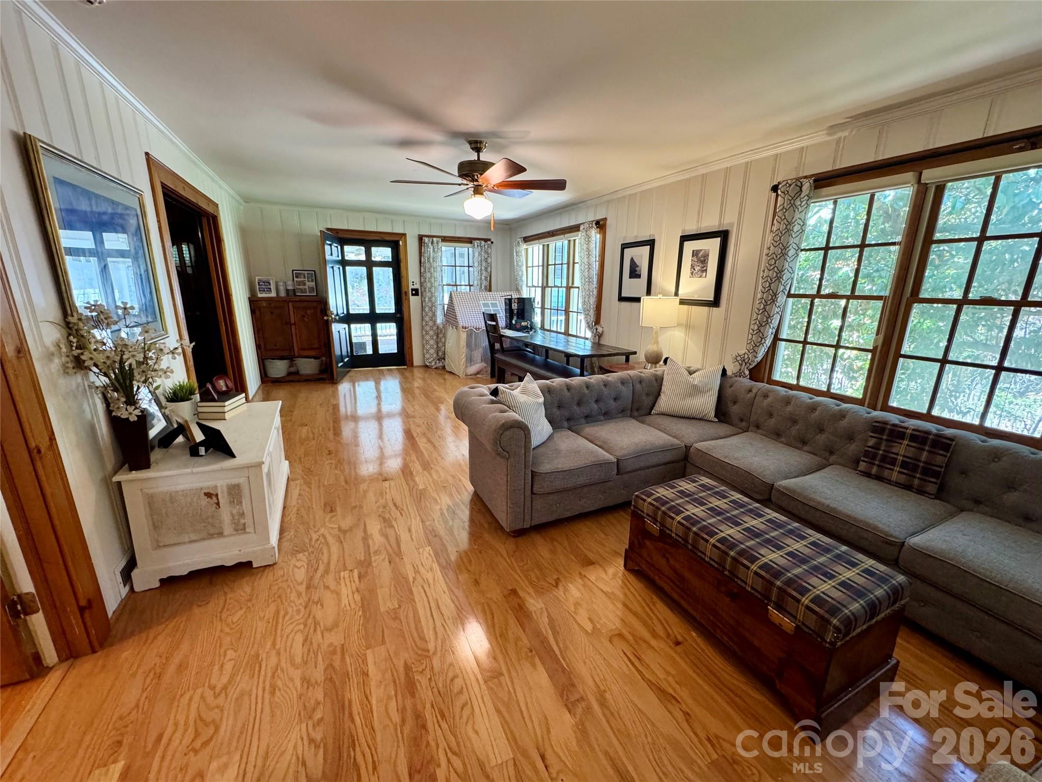 135 Eastover Drive SE — Concord