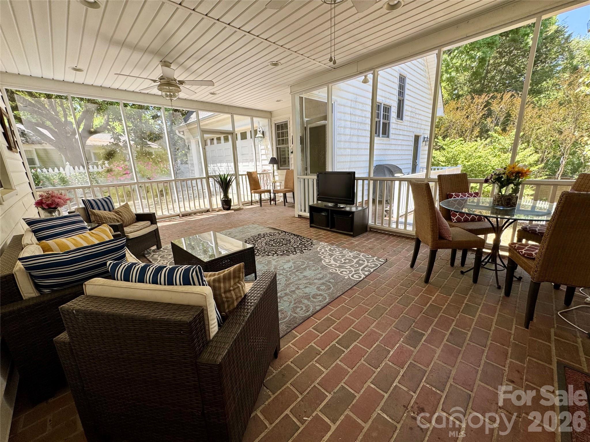 135 Eastover Drive SE — Concord