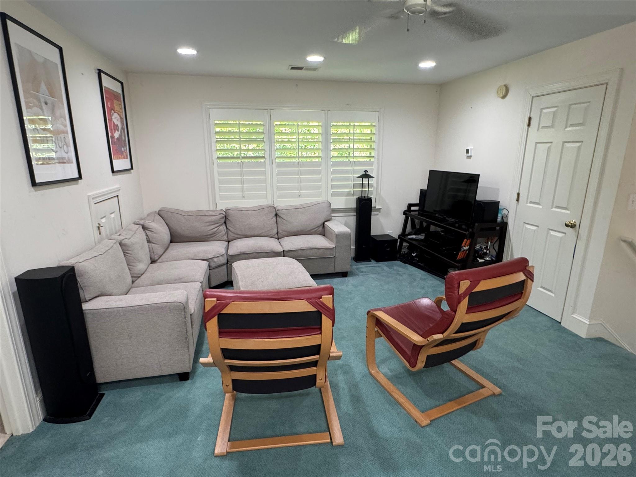 135 Eastover Drive SE — Concord