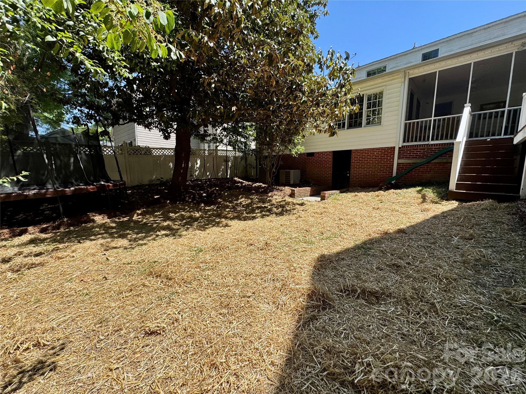 135 Eastover Drive SE — Concord