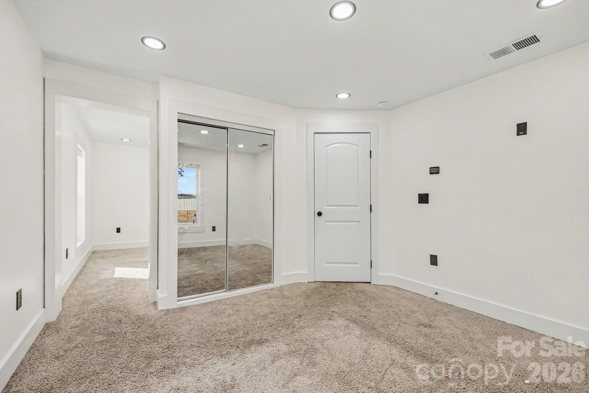 6 E Sunrise Avenue — Thomasville