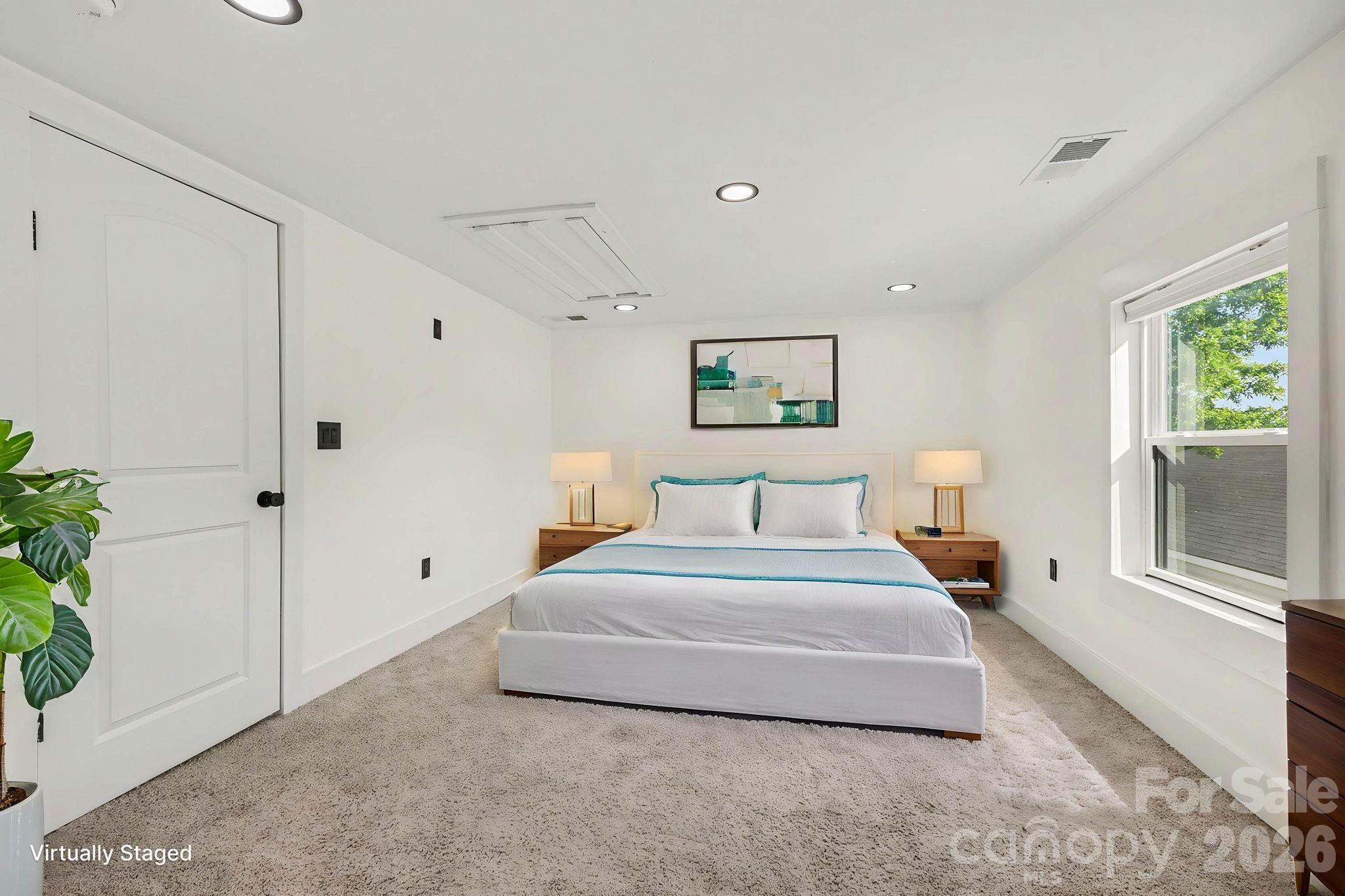 6 E Sunrise Avenue — Thomasville