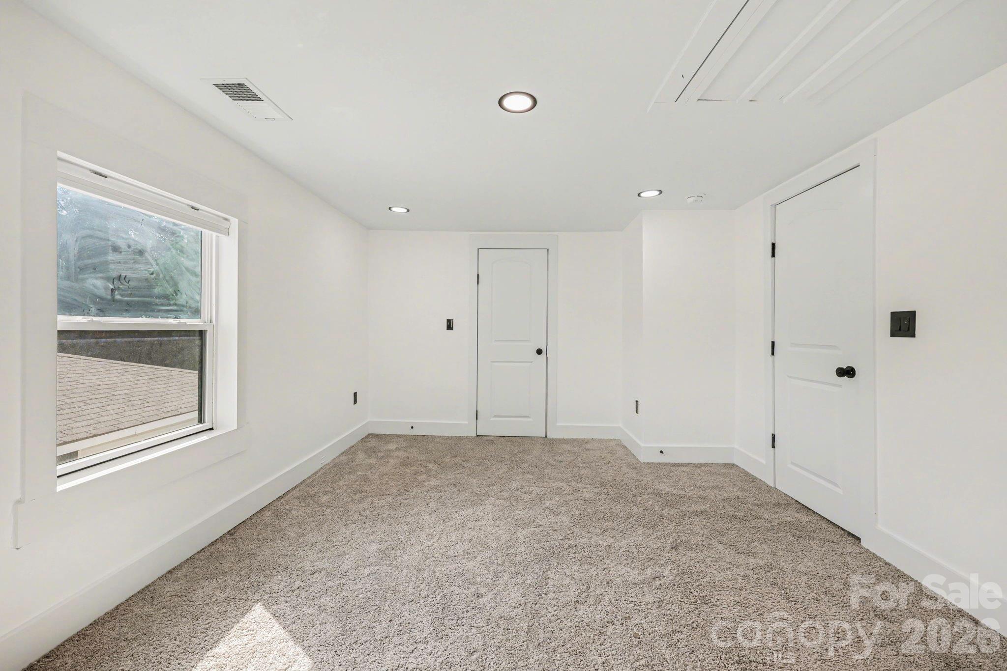 6 E Sunrise Avenue — Thomasville