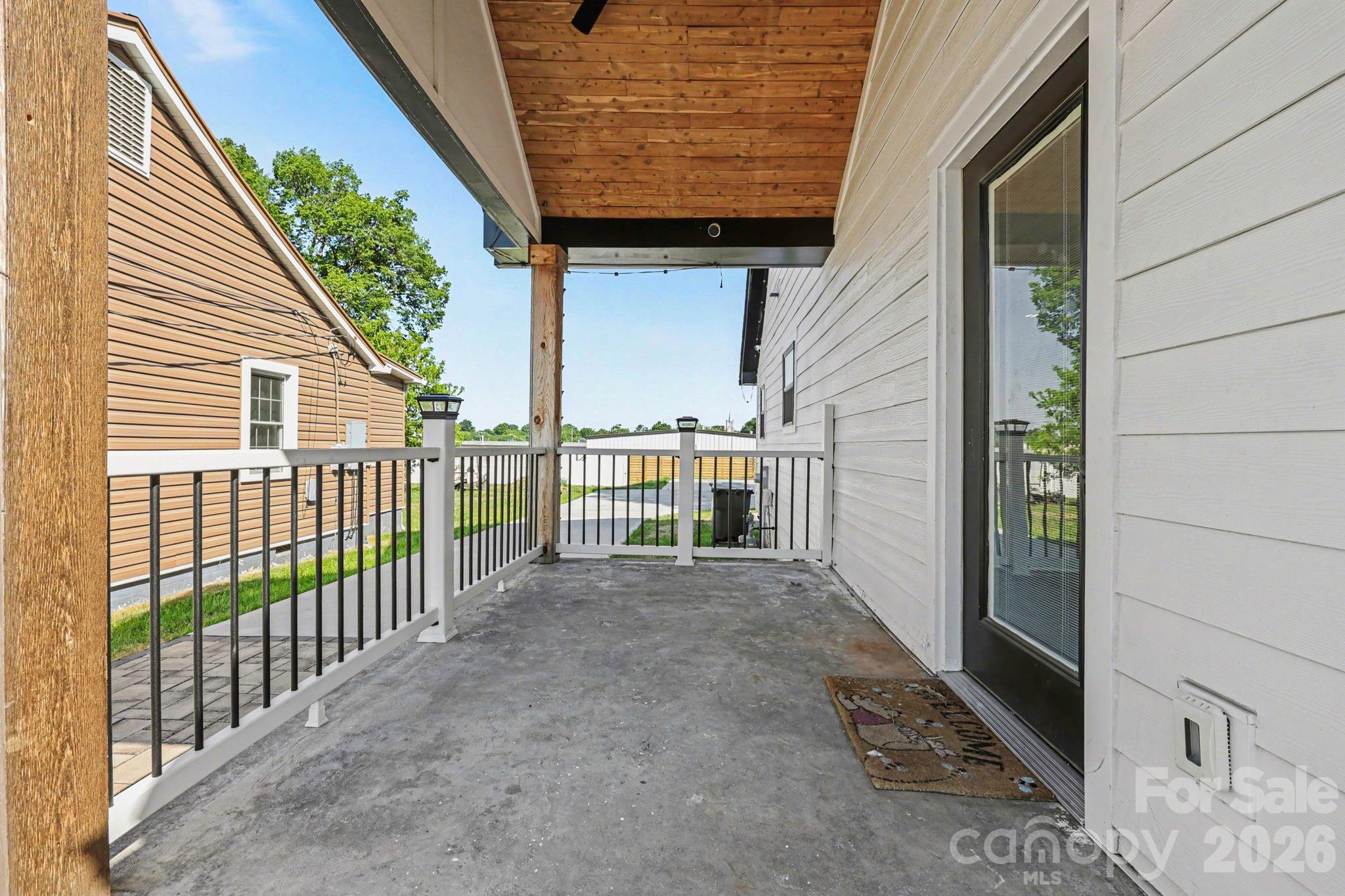 6 E Sunrise Avenue — Thomasville