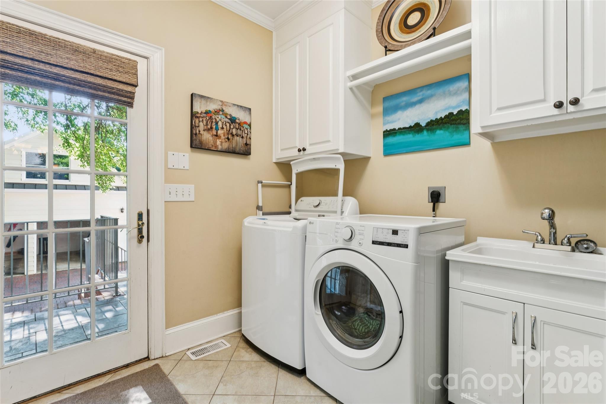 2623 Roswell Avenue — Charlotte