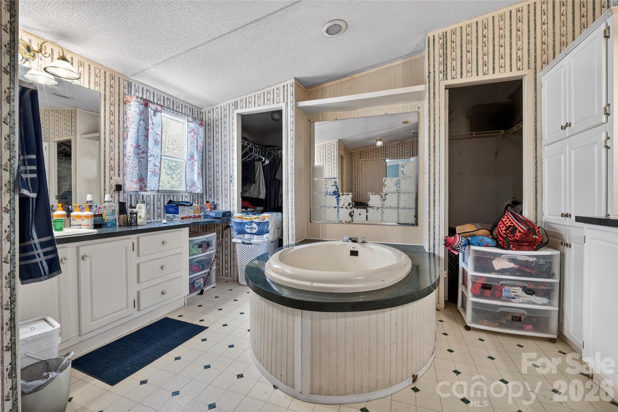 3995 Old Catawba Road — Claremont