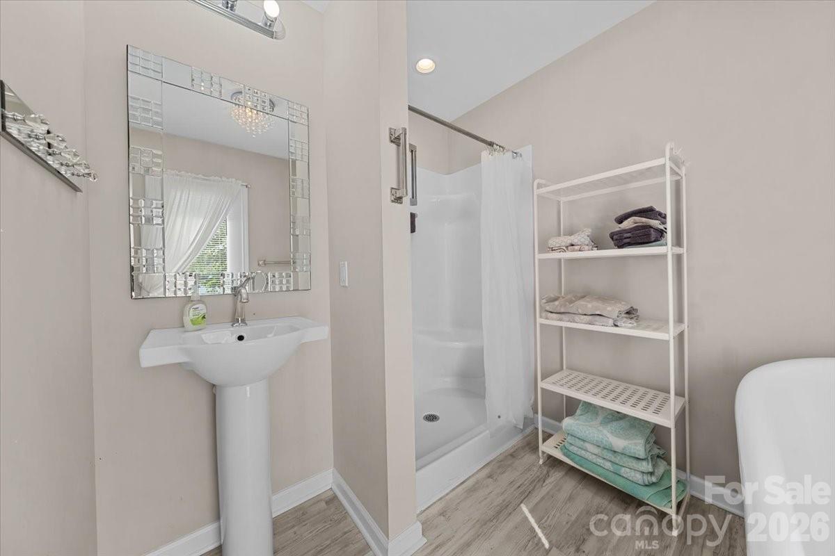 330 Hillview Drive — Lexington