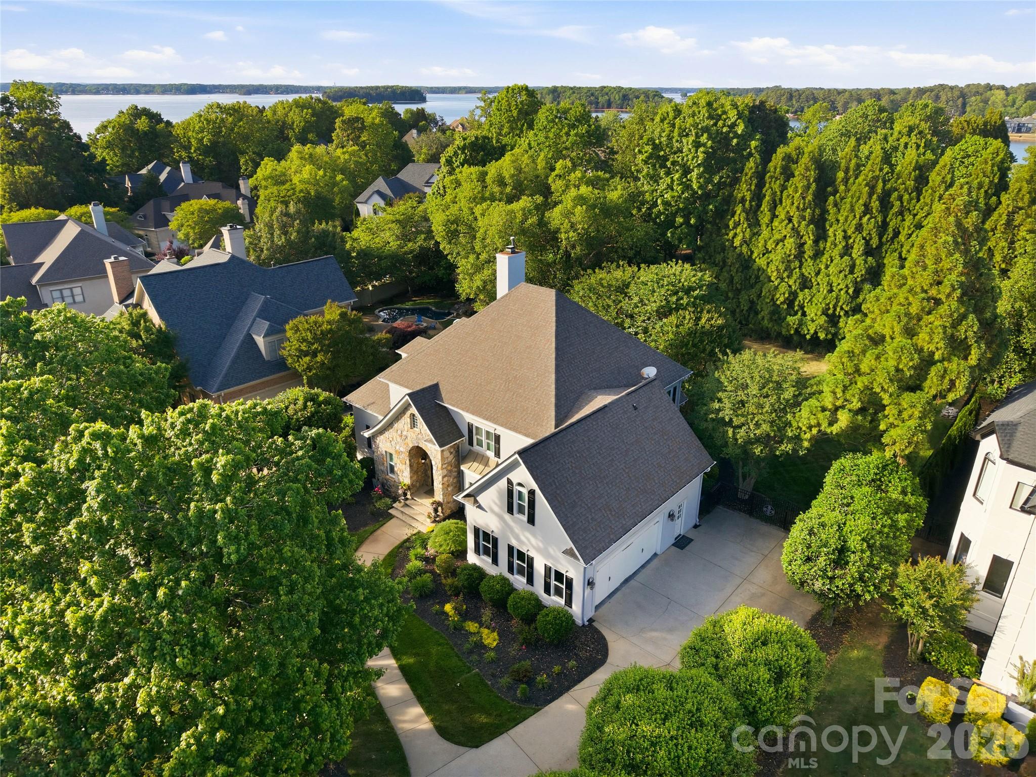 18928 Peninsula Point Drive — Cornelius