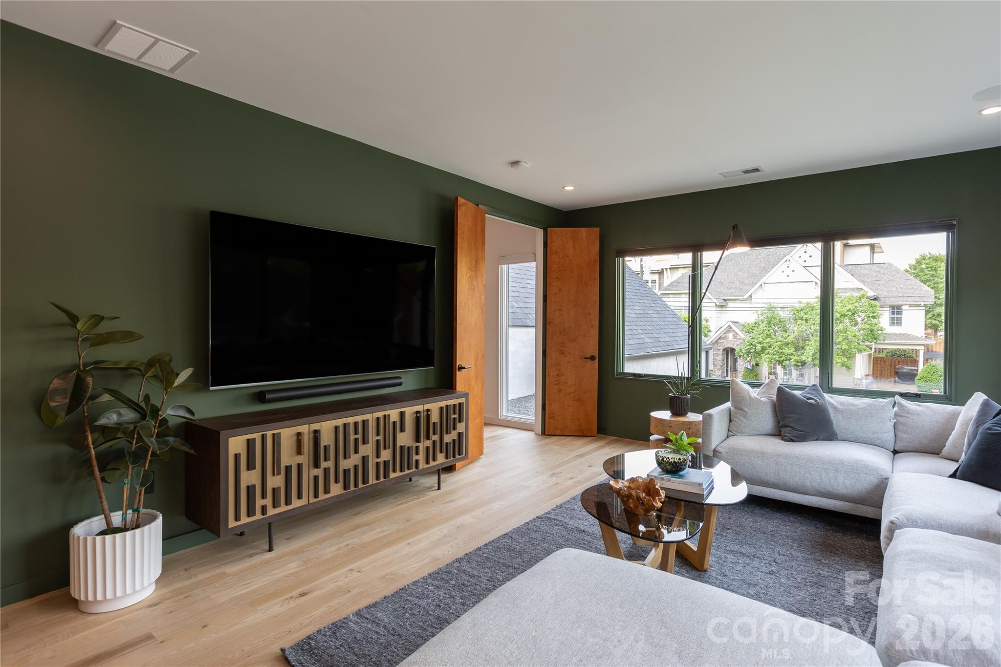 812 Herrin Avenue — Charlotte