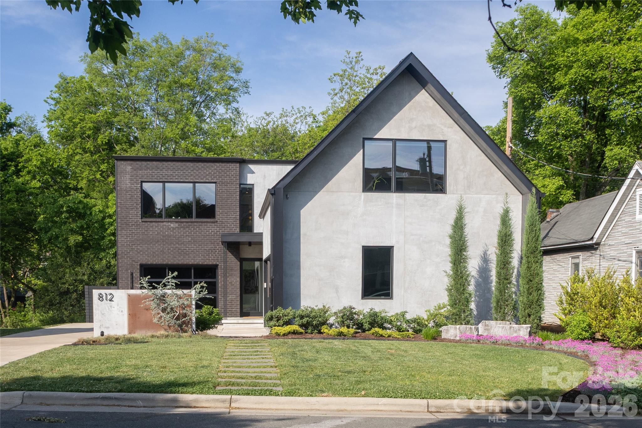 812 Herrin Avenue — Charlotte