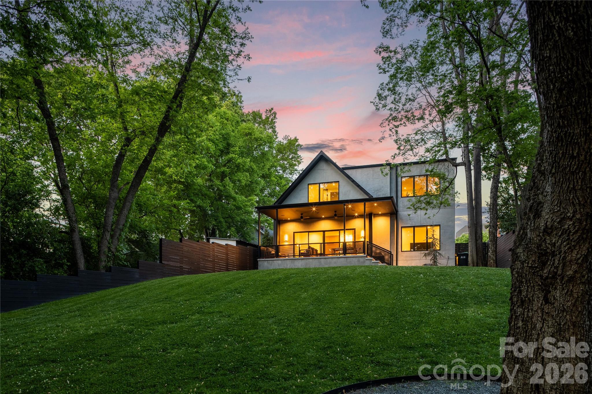 812 Herrin Avenue — Charlotte