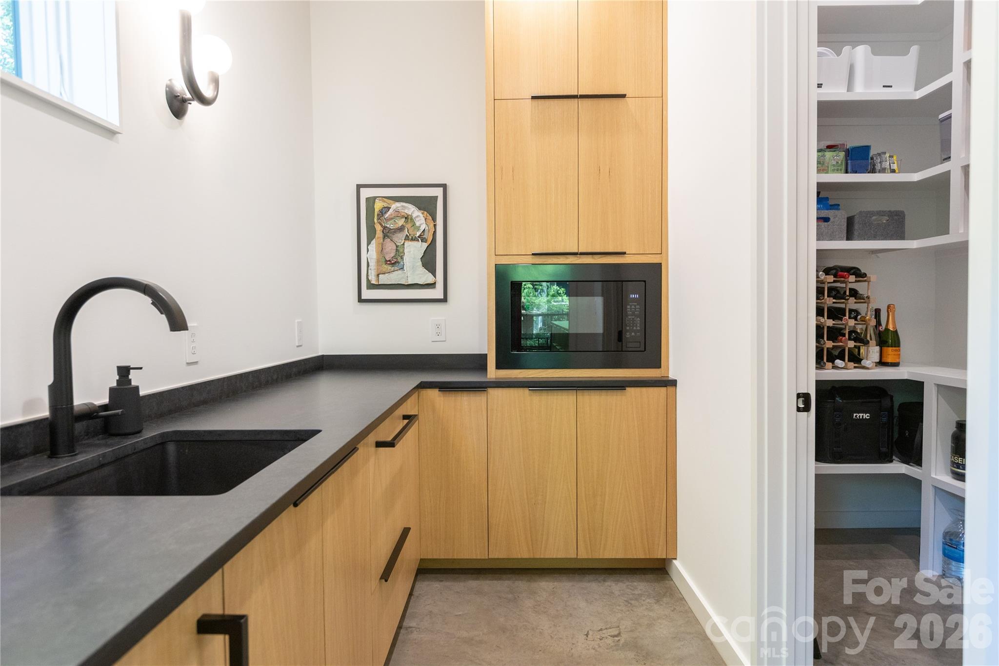 812 Herrin Avenue — Charlotte