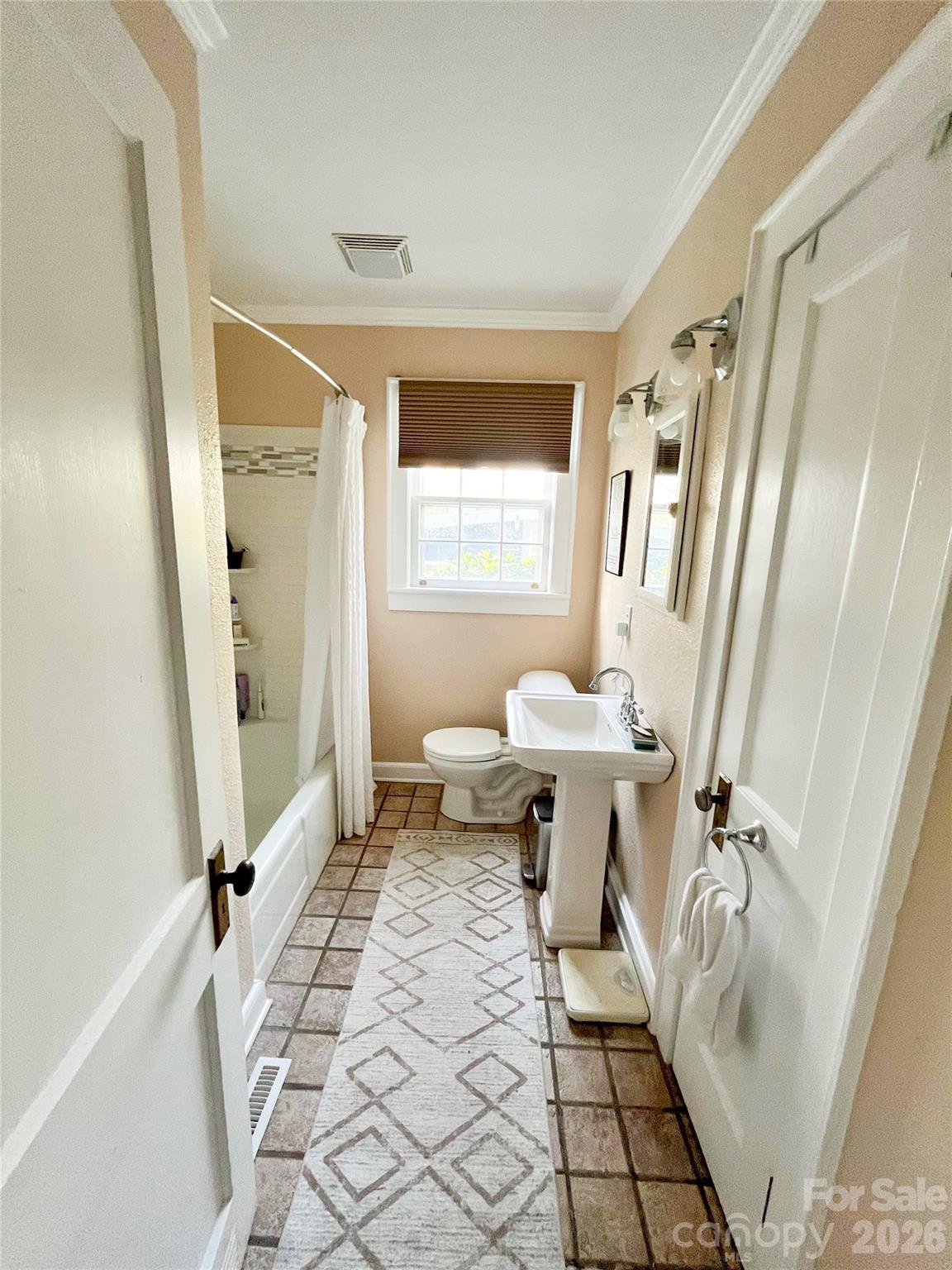 271 Brook Street — Waynesville
