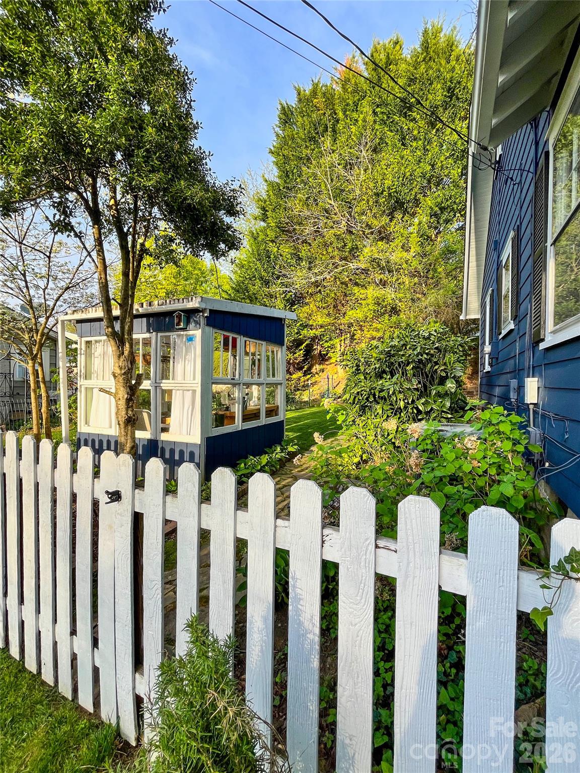 271 Brook Street — Waynesville
