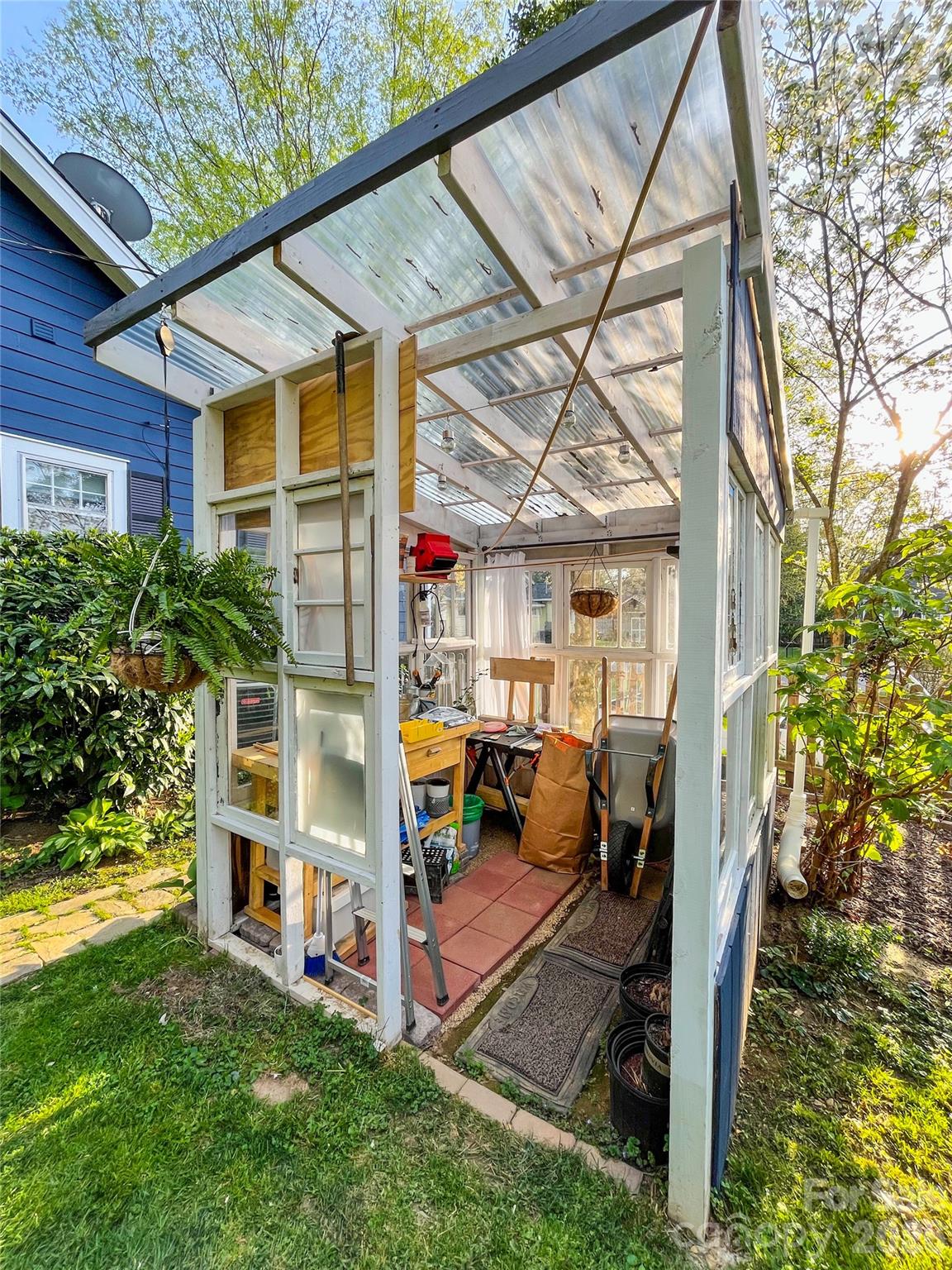 271 Brook Street — Waynesville
