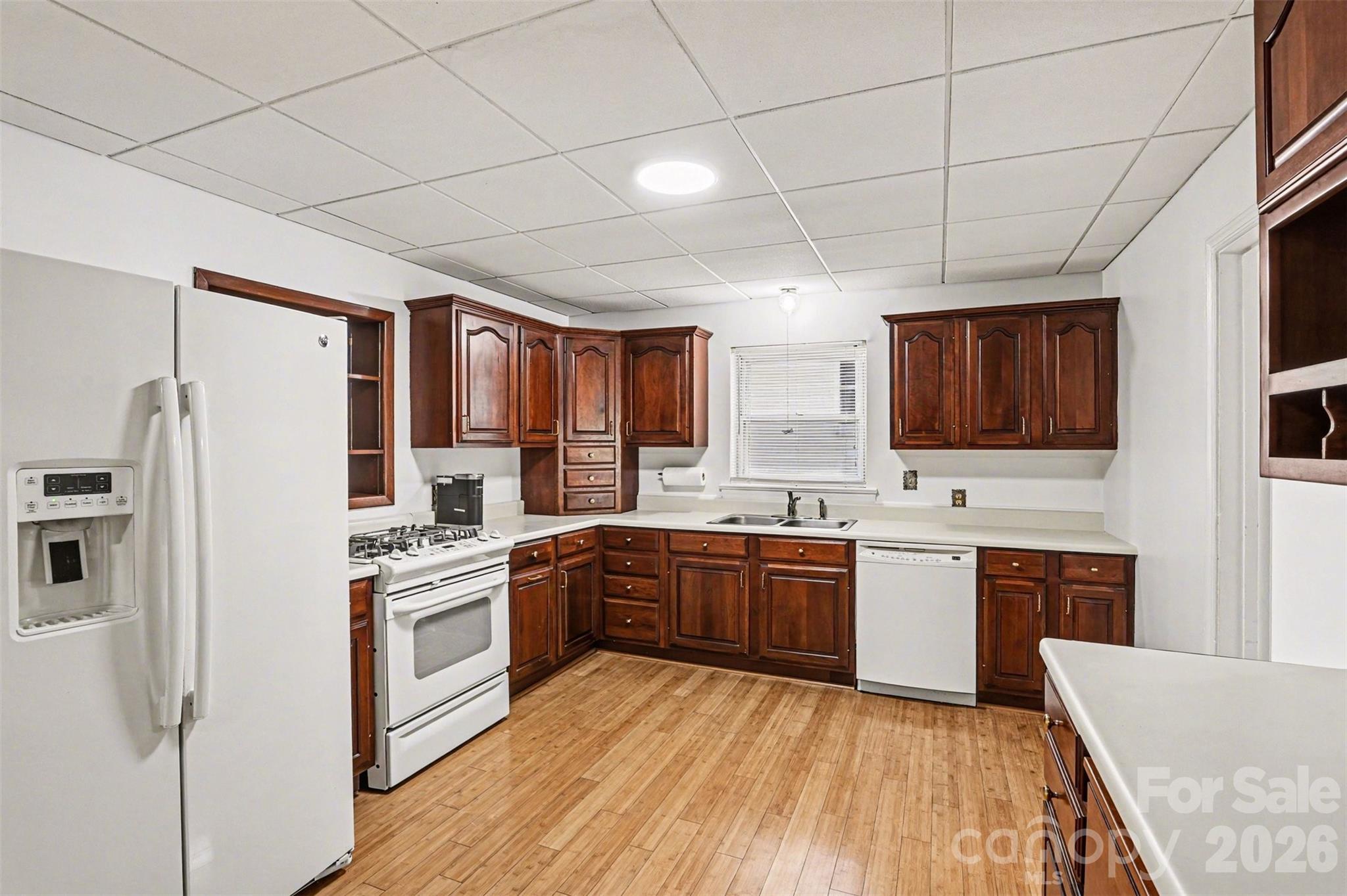 955 Hickory Nut Street — Charlotte