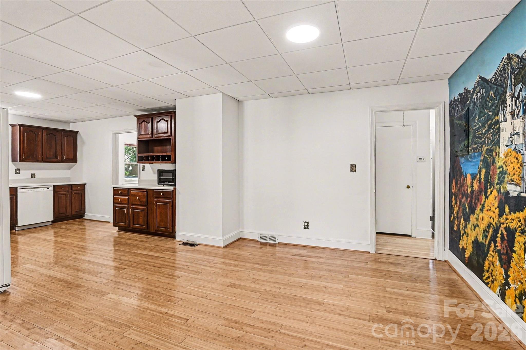 955 Hickory Nut Street — Charlotte
