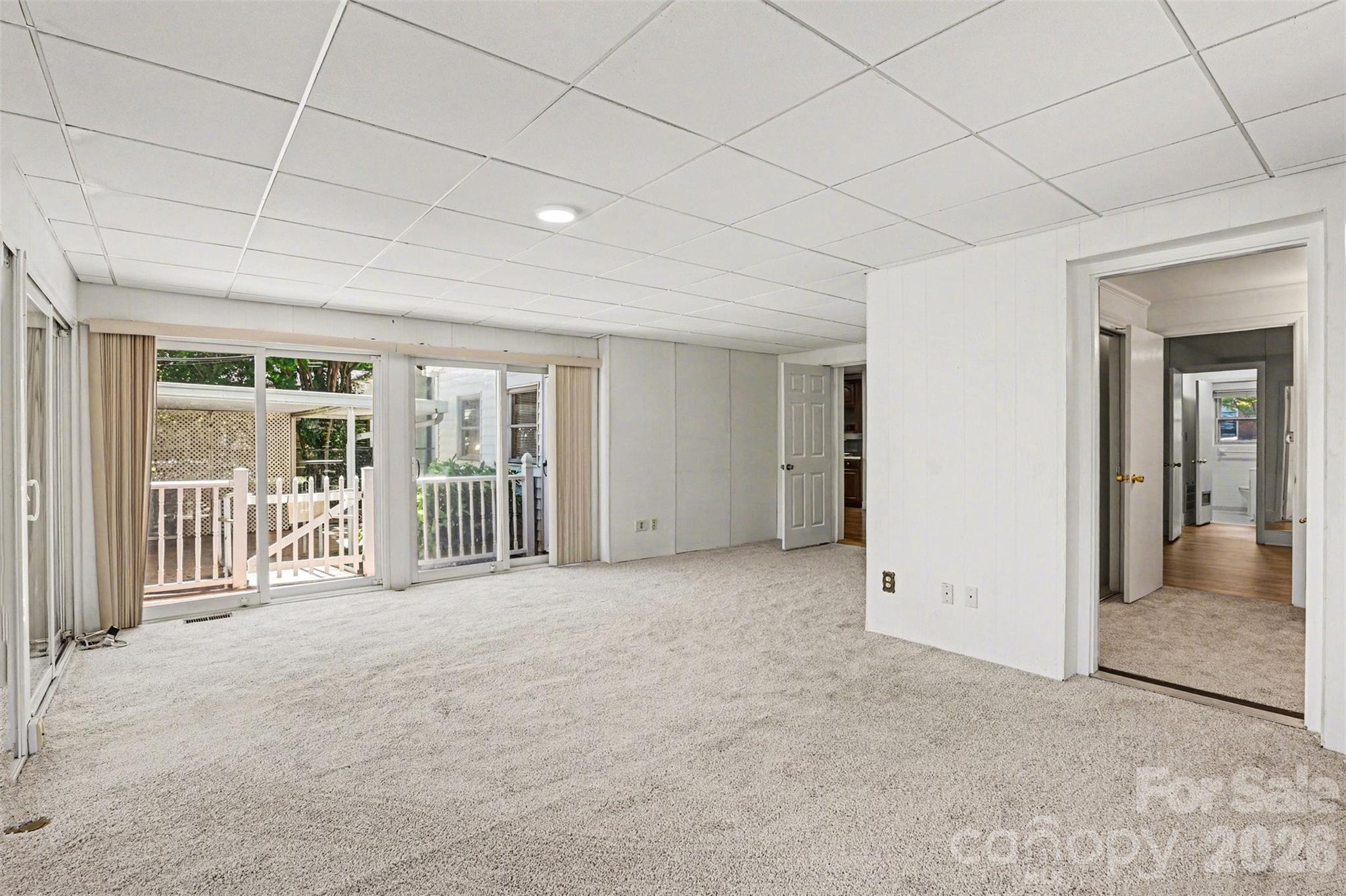 955 Hickory Nut Street — Charlotte
