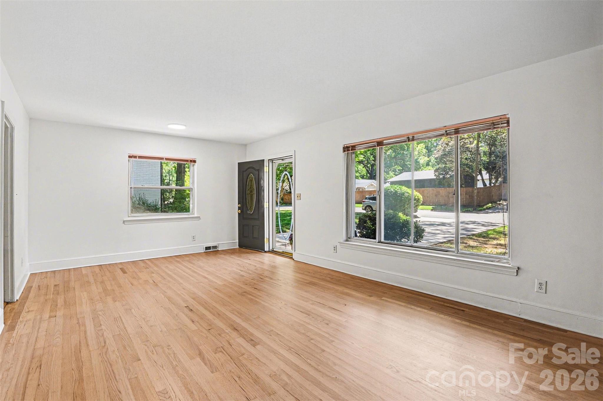 955 Hickory Nut Street — Charlotte