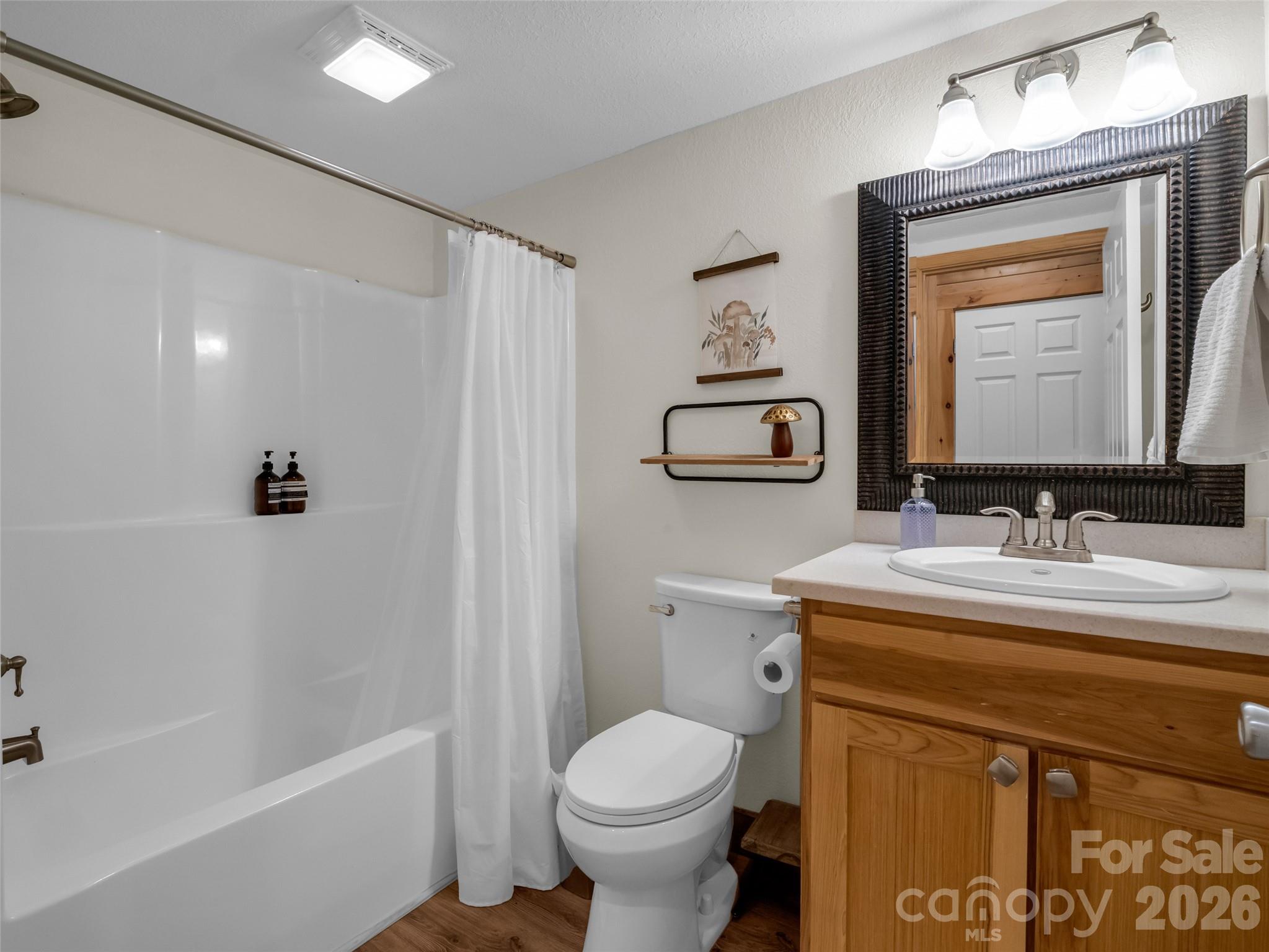 105 Sunset Cove Road — Lake Lure