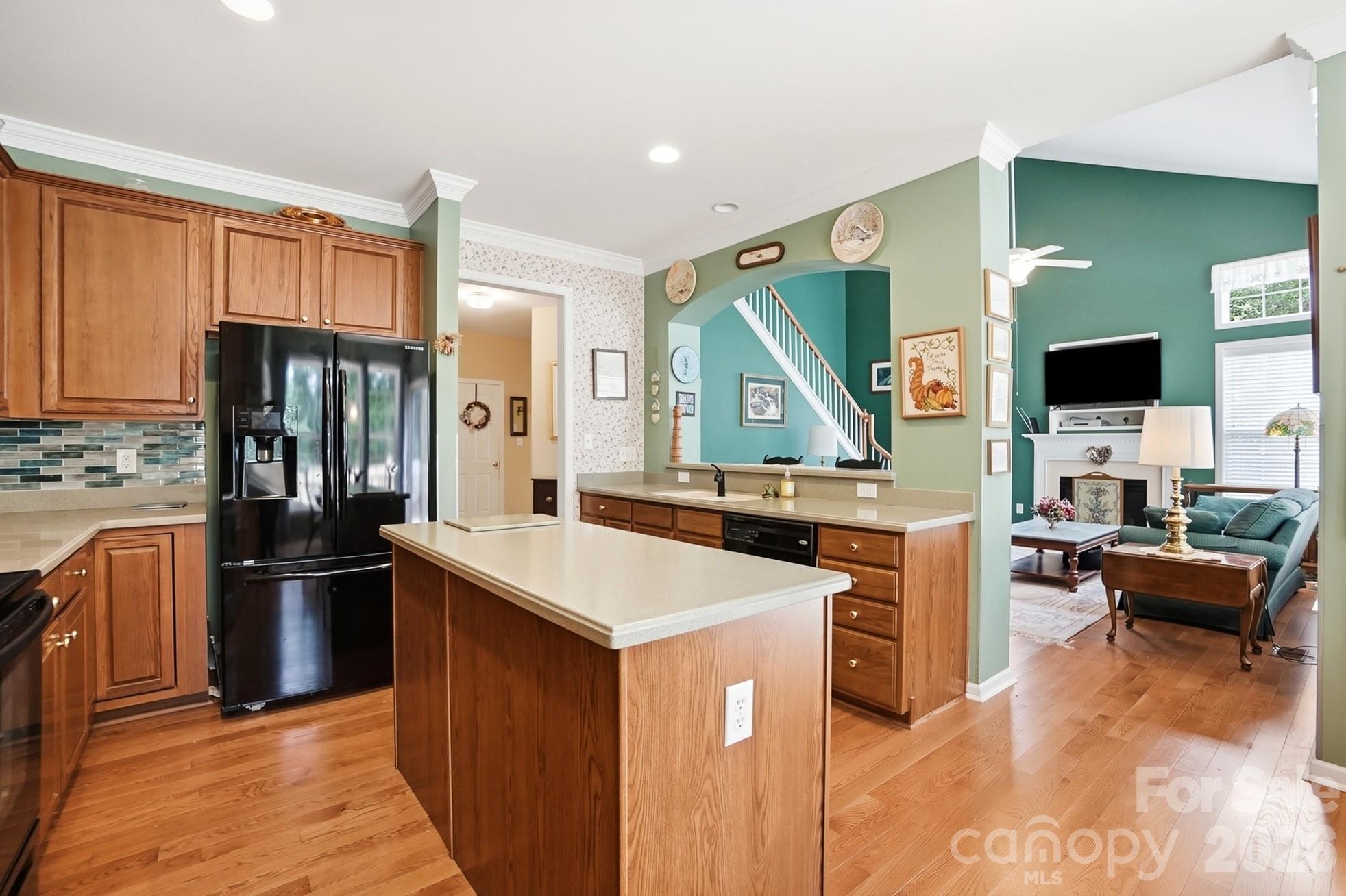 1406 Finsbury Lane — Tega Cay
