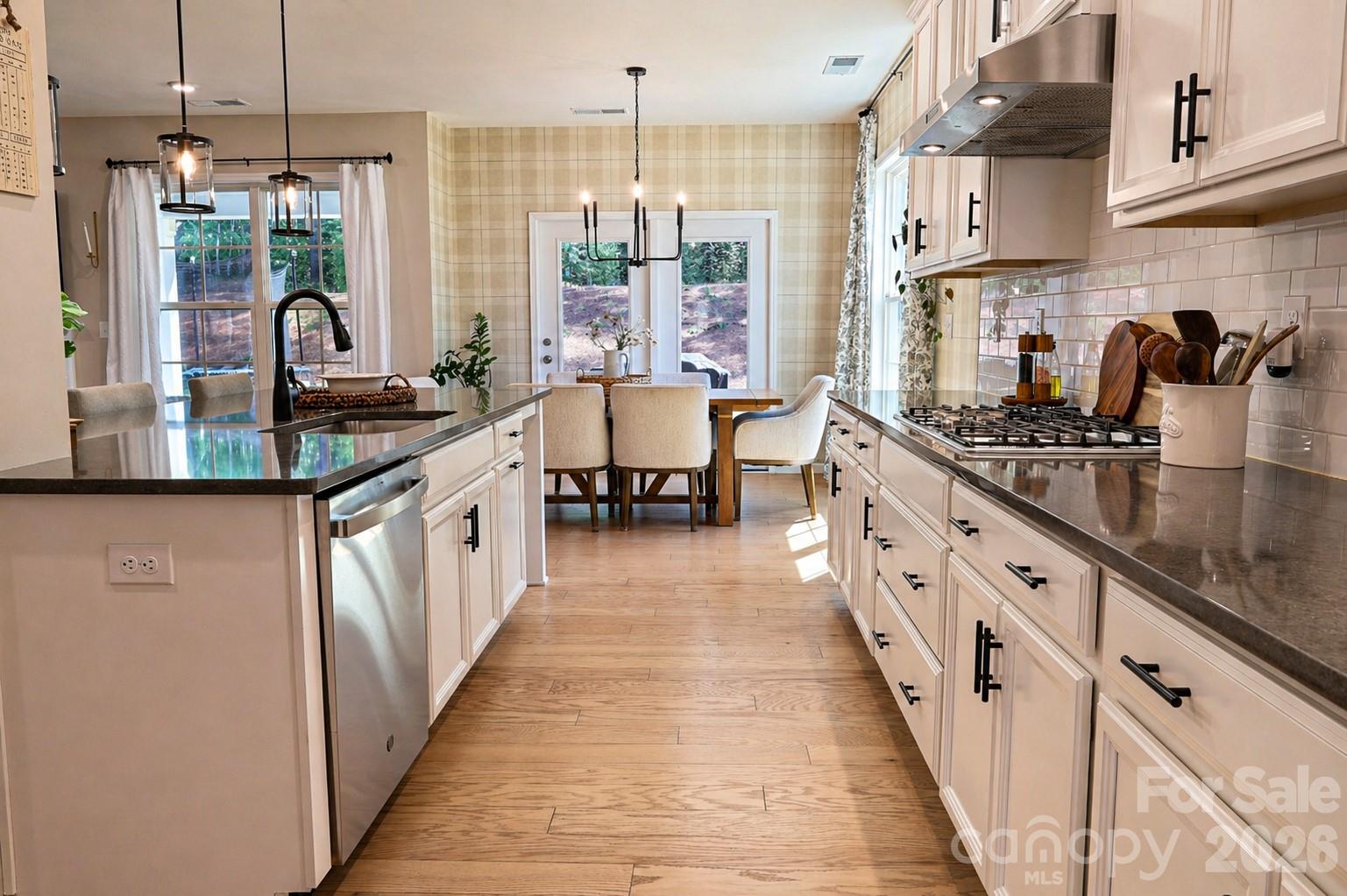 777 Yucatan Drive — Waxhaw