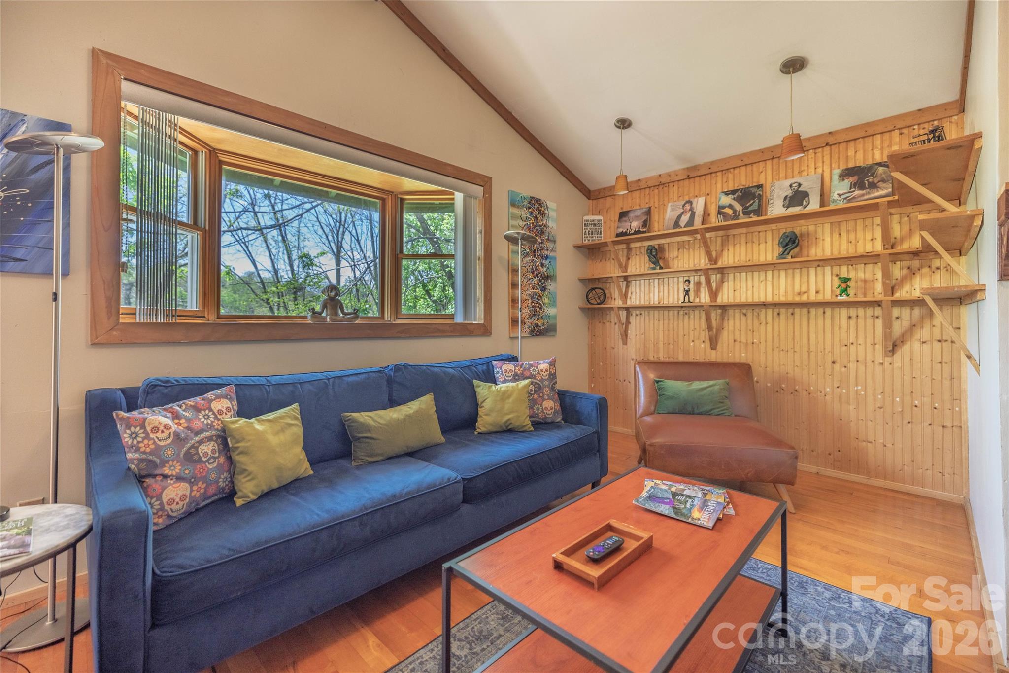 18 Hopedale Circle — Asheville