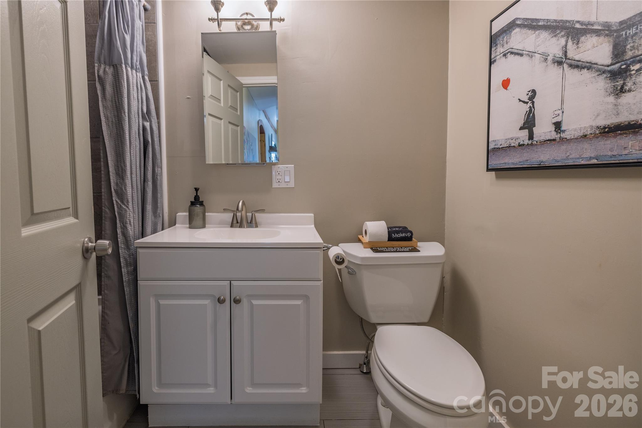 18 Hopedale Circle — Asheville