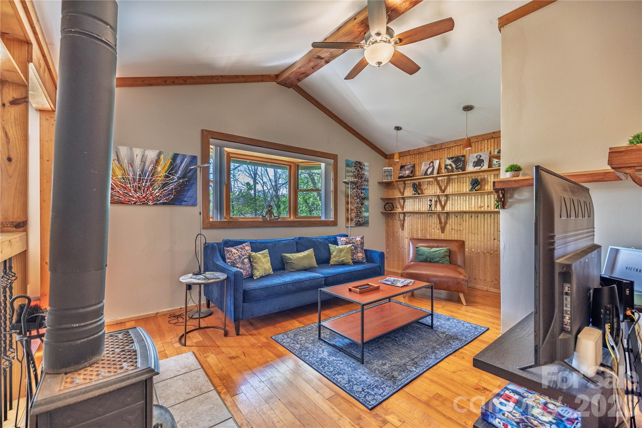 18 Hopedale Circle — Asheville