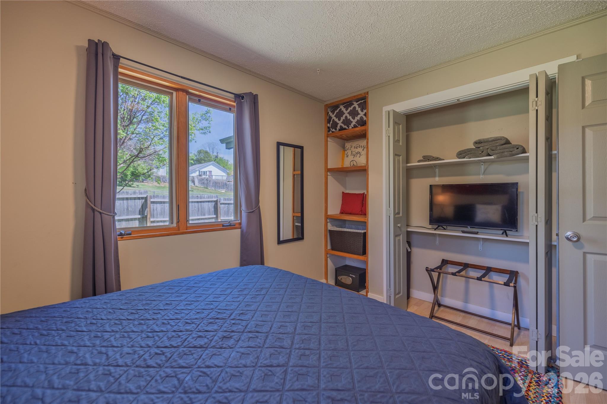 18 Hopedale Circle — Asheville