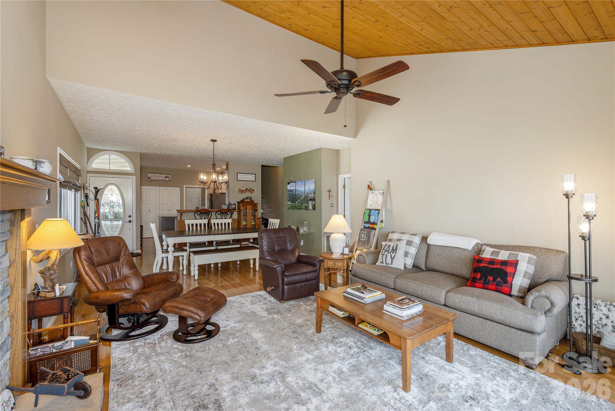 2115 Cumming Woods Court — Hendersonville