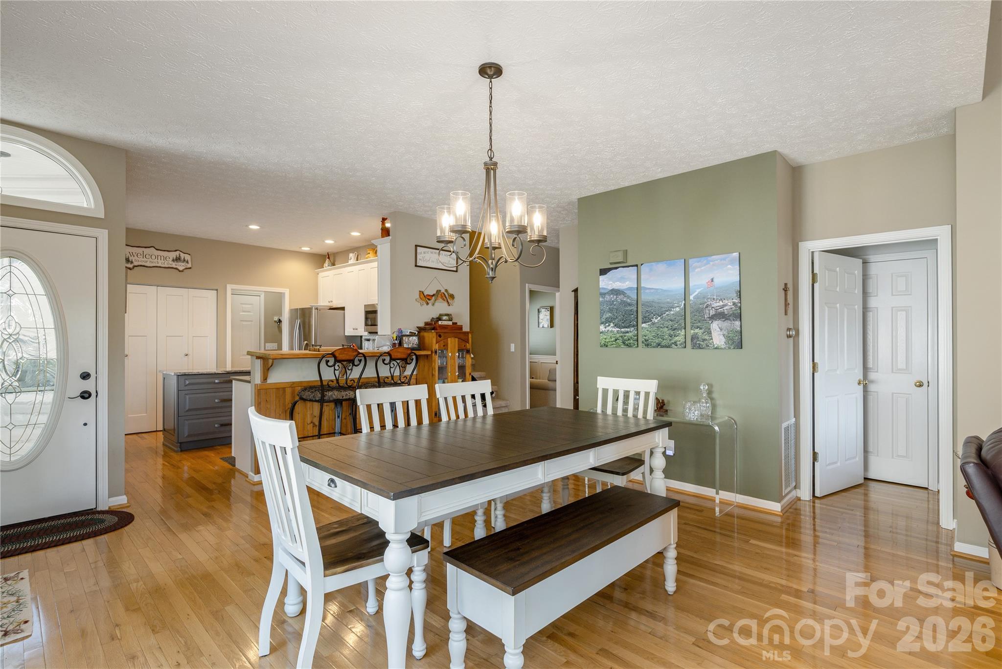 2115 Cumming Woods Court — Hendersonville