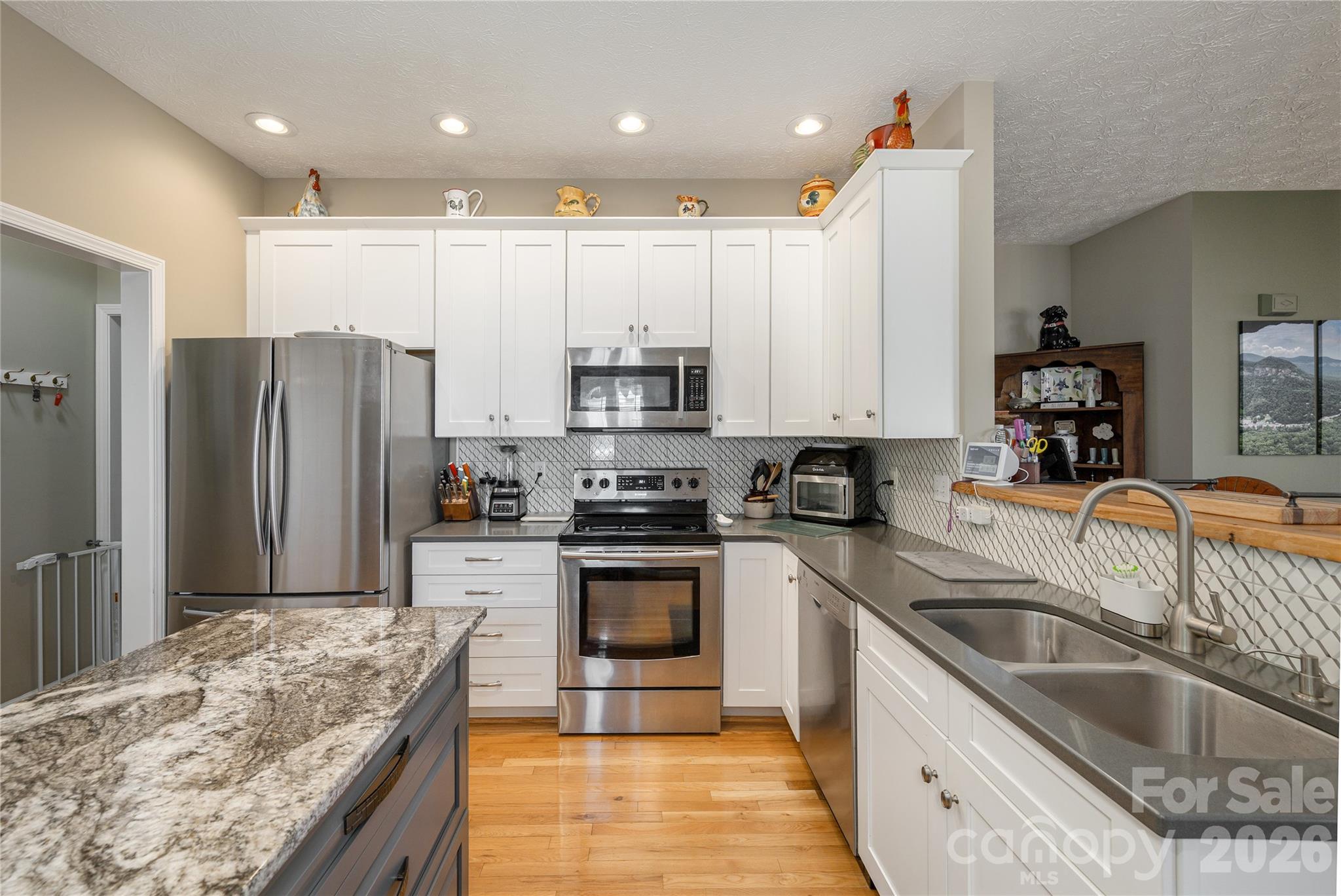 2115 Cumming Woods Court — Hendersonville