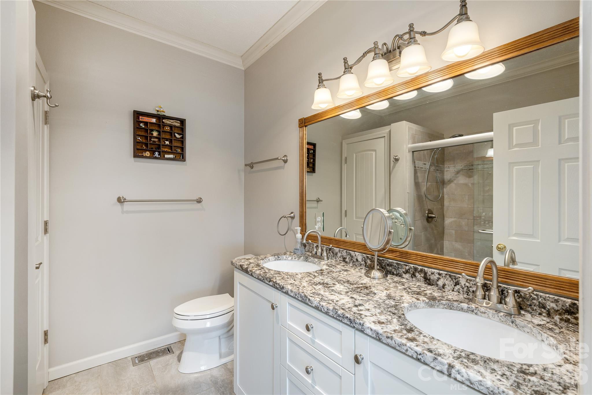 2115 Cumming Woods Court — Hendersonville