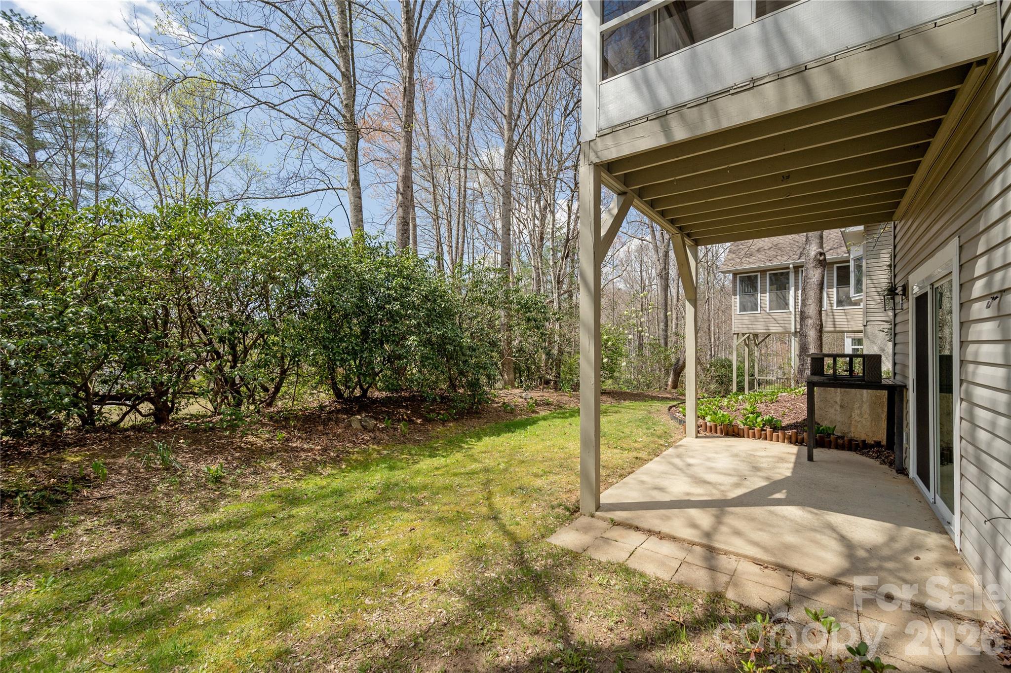 2115 Cumming Woods Court — Hendersonville