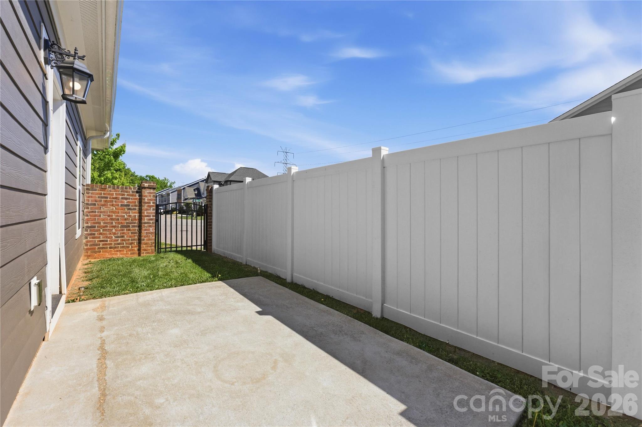 2273 Moss Haven Lane — Denver