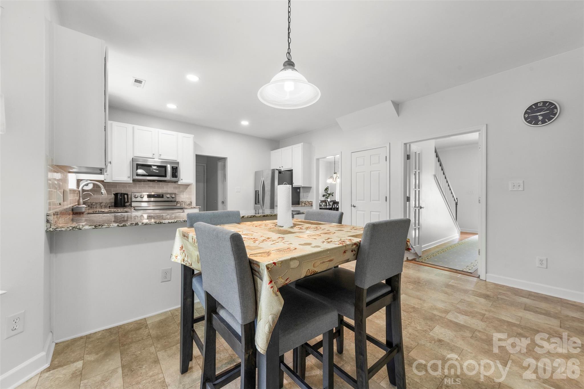 5302 Fairgrove Lane — Harrisburg