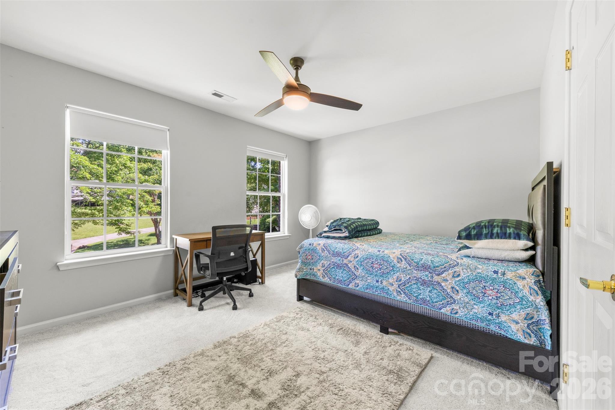 5302 Fairgrove Lane — Harrisburg