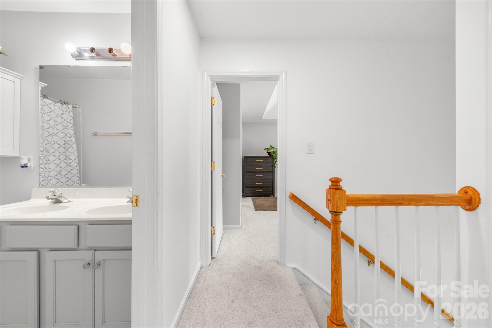 5302 Fairgrove Lane — Harrisburg