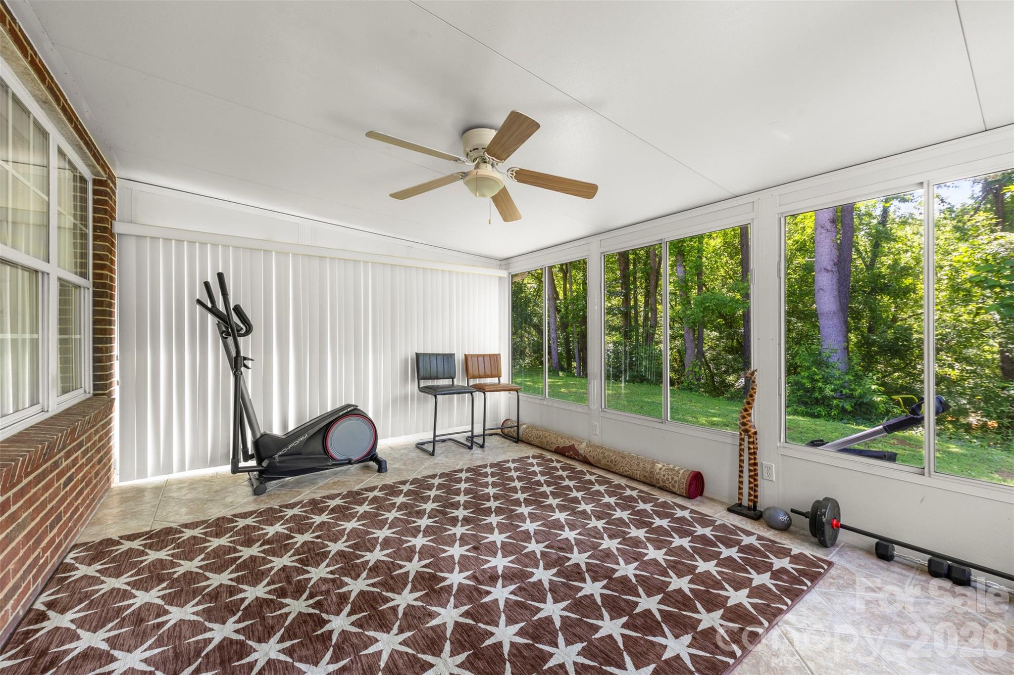 5302 Fairgrove Lane — Harrisburg