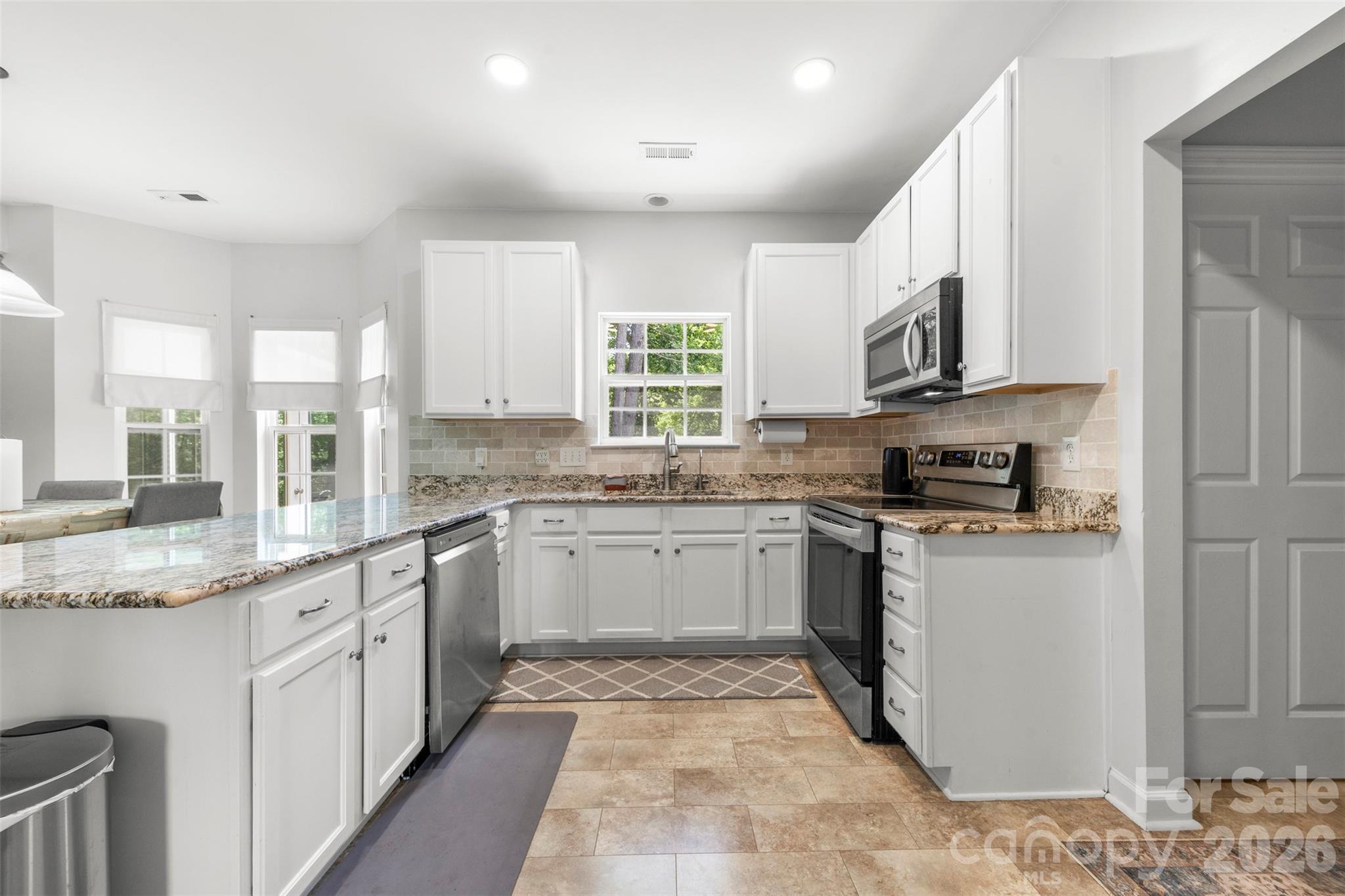 5302 Fairgrove Lane — Harrisburg