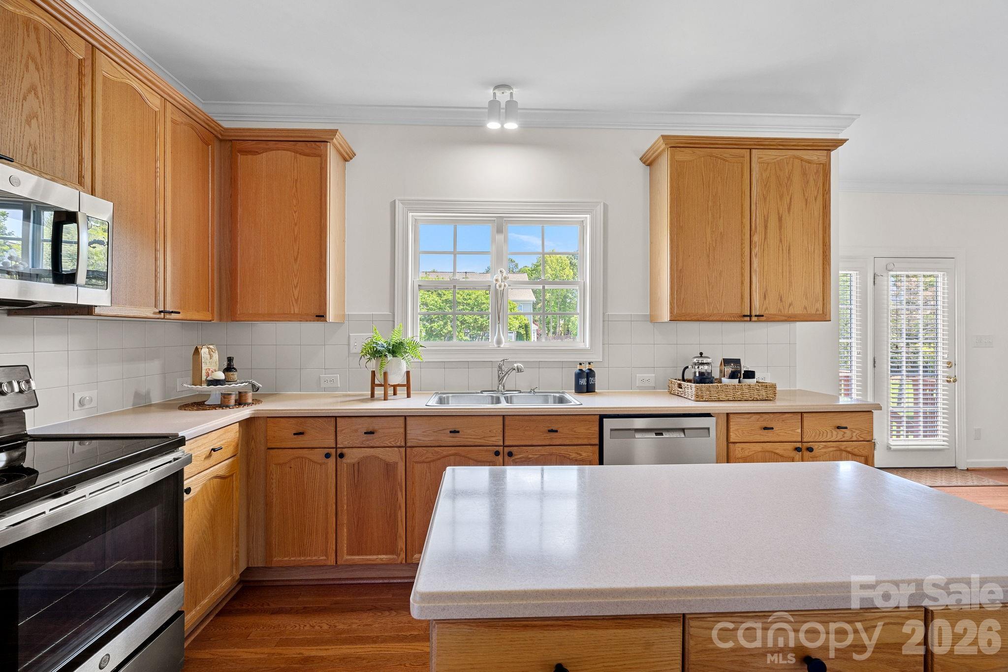 7832 Horseshoe Creek Drive — Huntersville