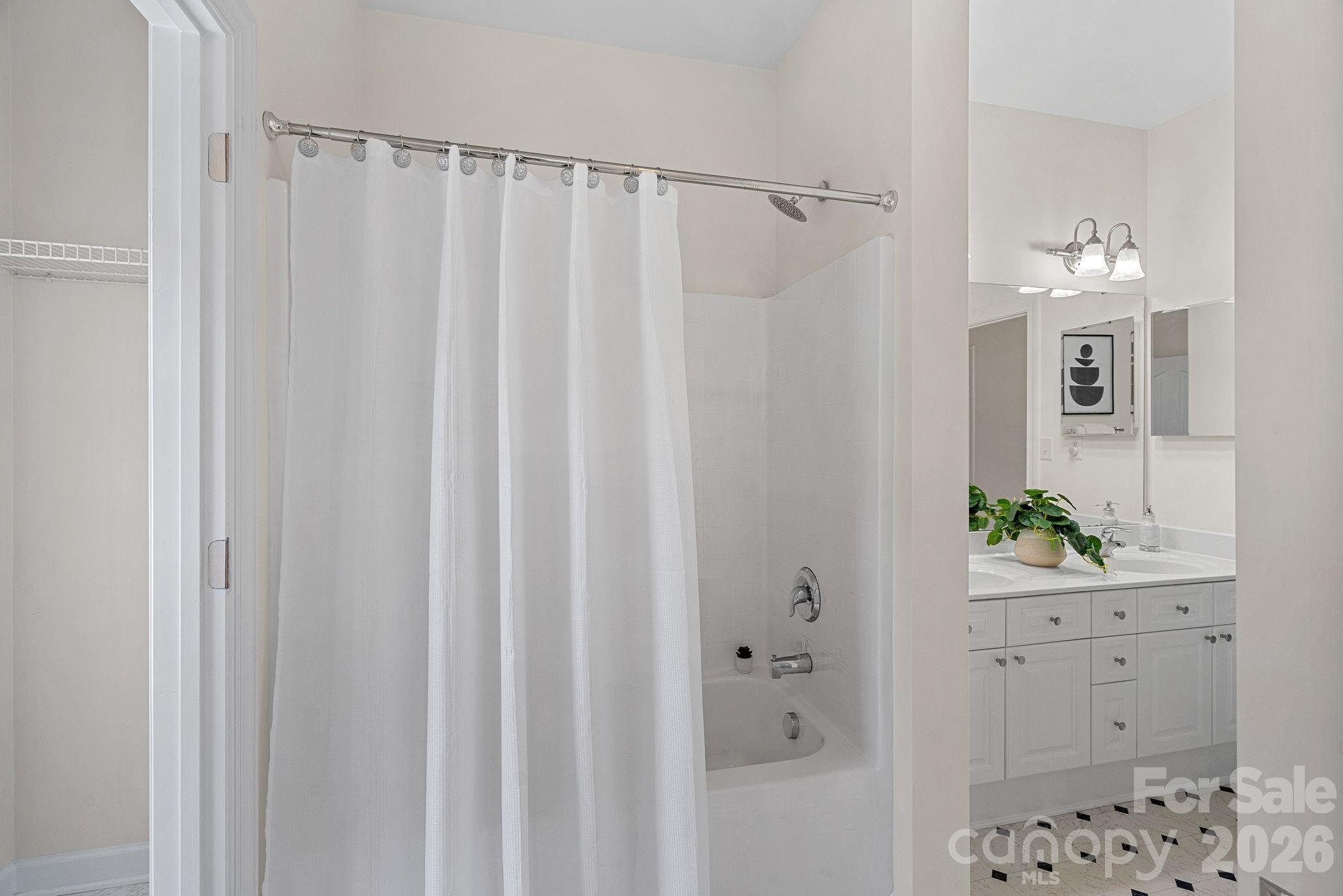 7832 Horseshoe Creek Drive — Huntersville