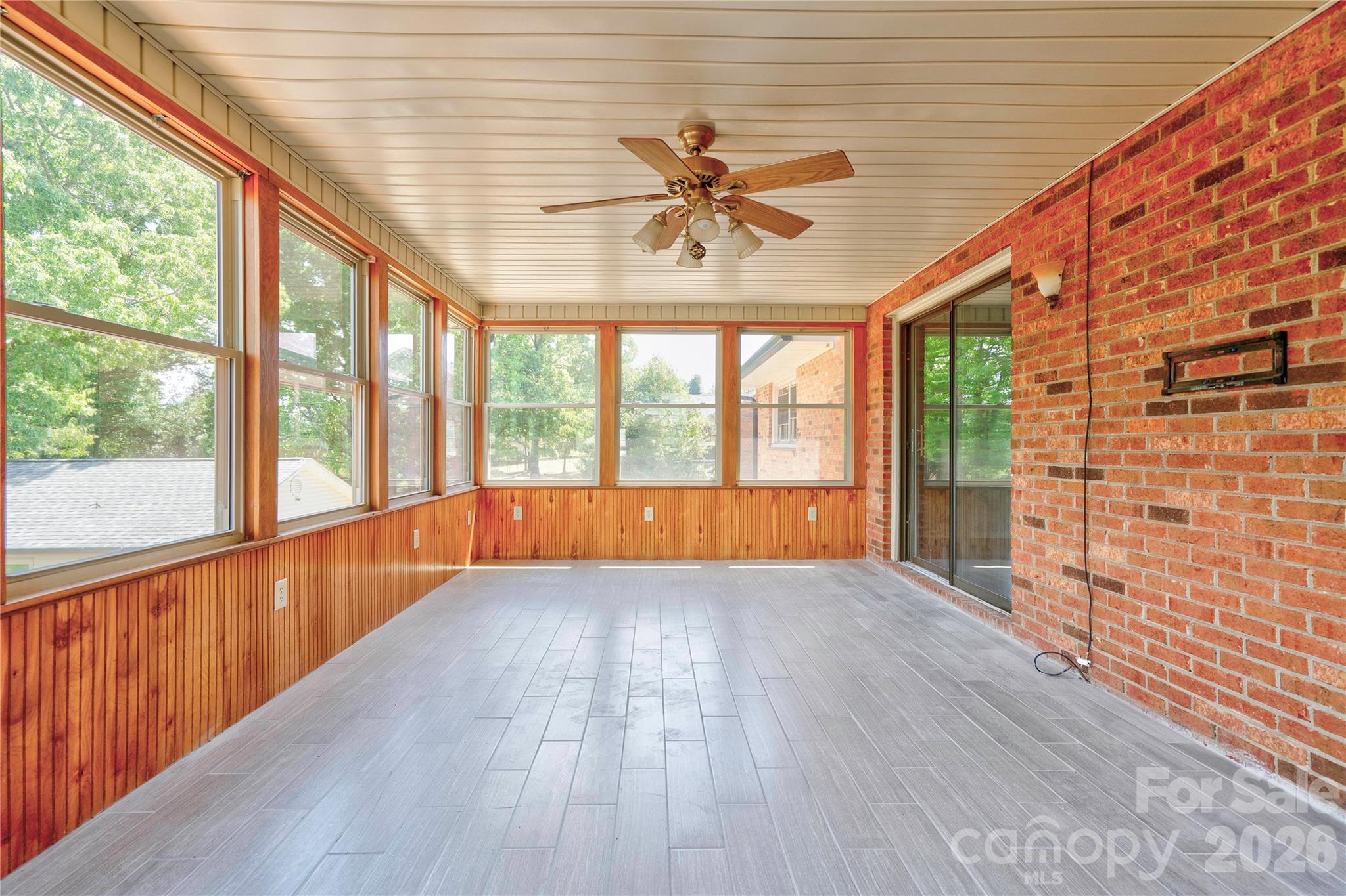 176 Knollwood Drive — Forest City