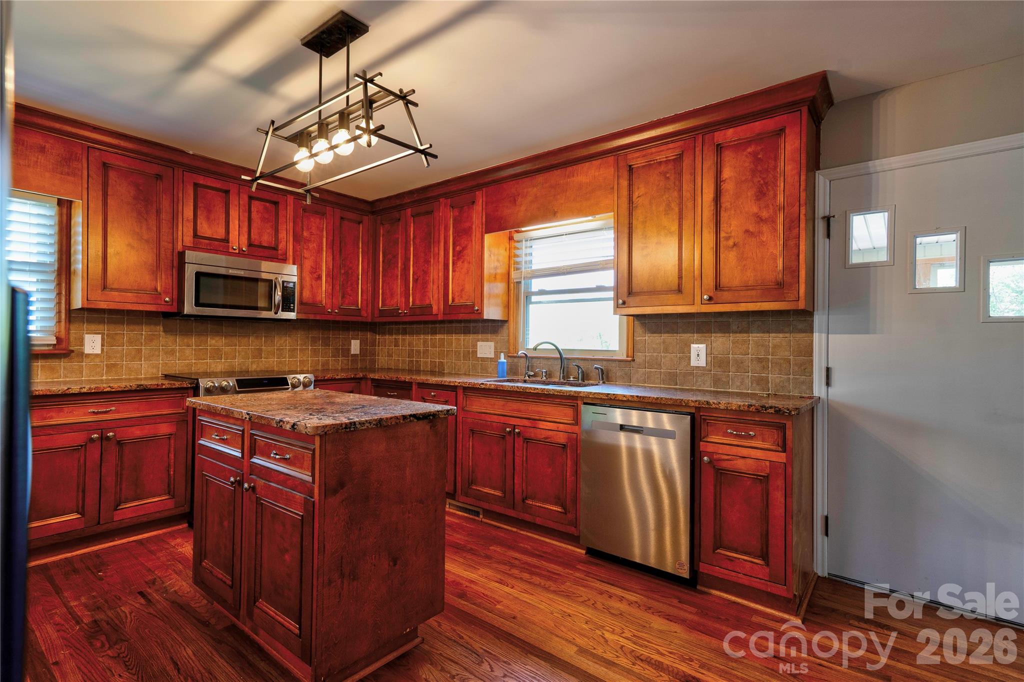 176 Knollwood Drive — Forest City