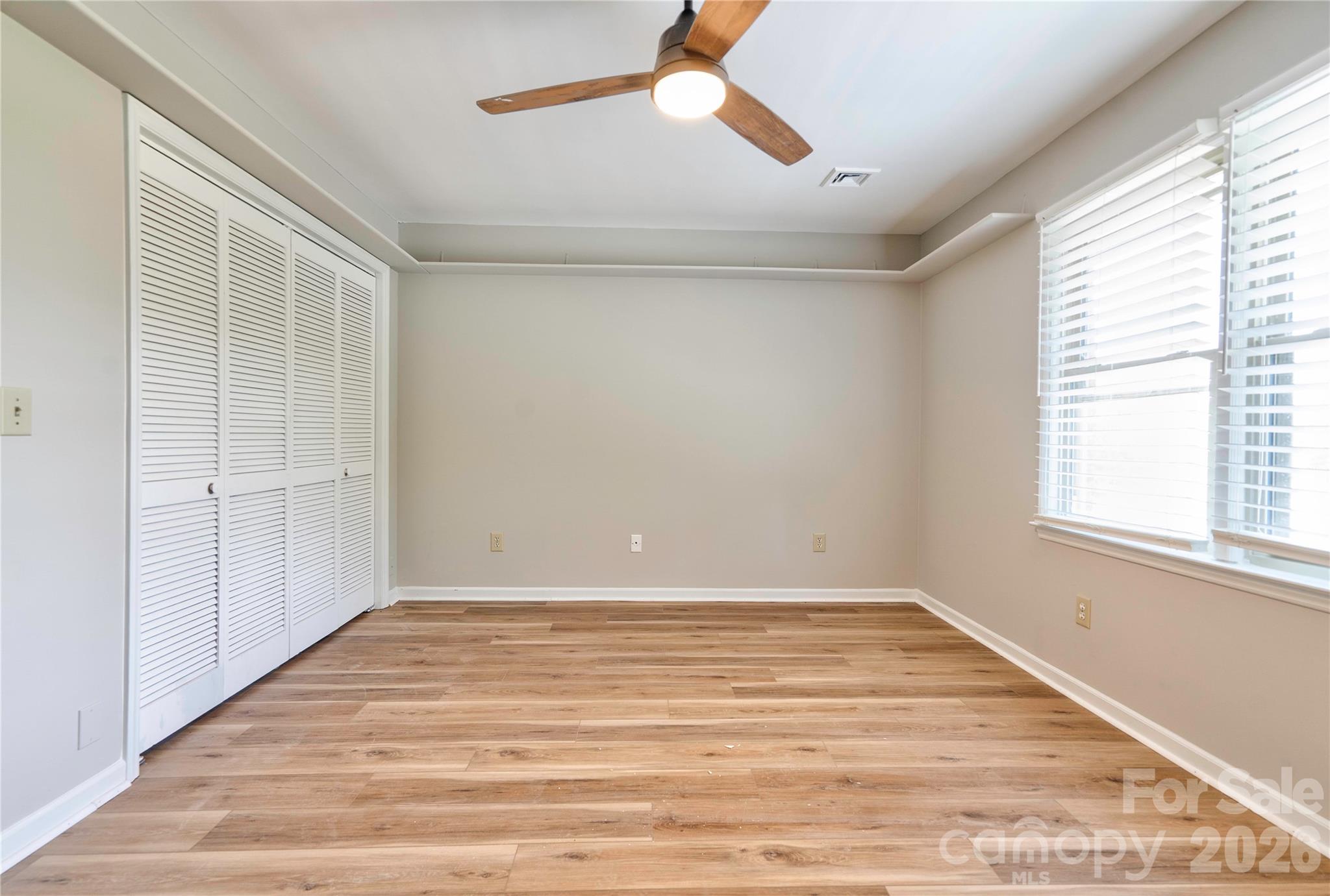 176 Knollwood Drive — Forest City