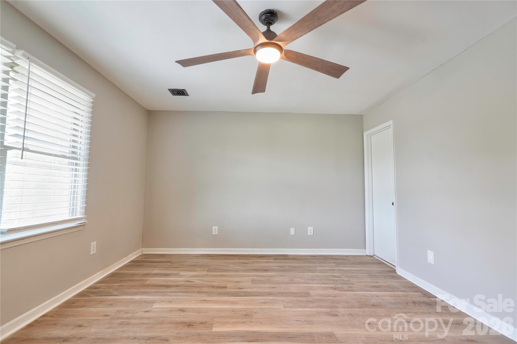 176 Knollwood Drive — Forest City