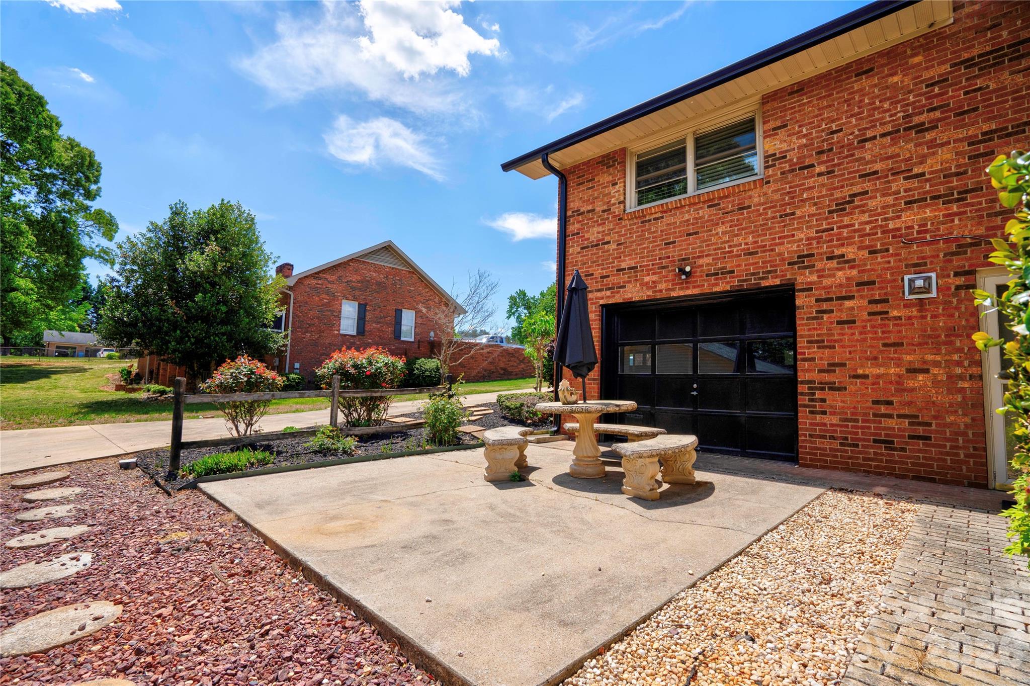176 Knollwood Drive — Forest City